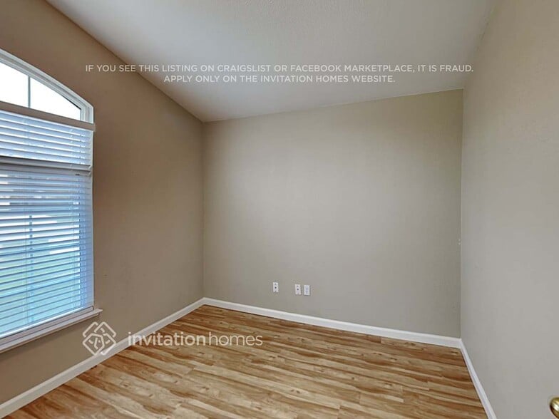 Building Photo - 1013 Bay Shore Dr