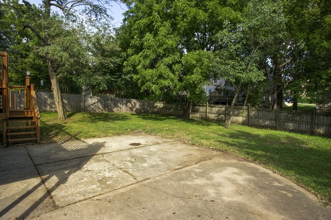 Building Photo - 3513 NE Stanton St