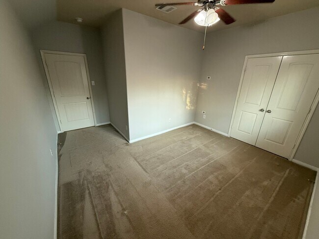 Building Photo - 24611 Fort Timbers Ct