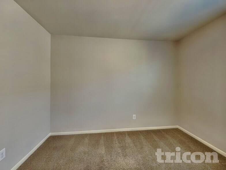 Building Photo - 6022 Wesley Manor Ct