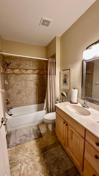 Building Photo - 3421 Pointe Creek Ct
