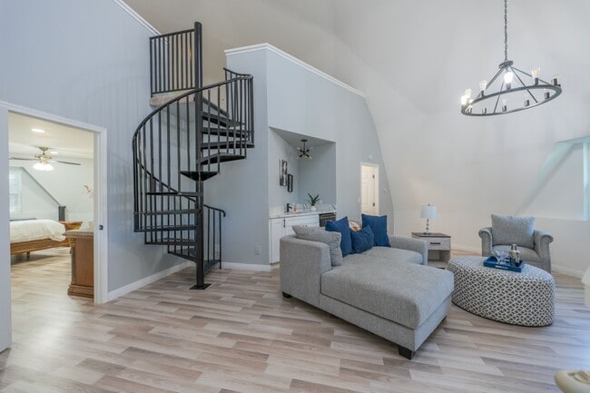 Building Photo - 28205 Meadow Oak Ln