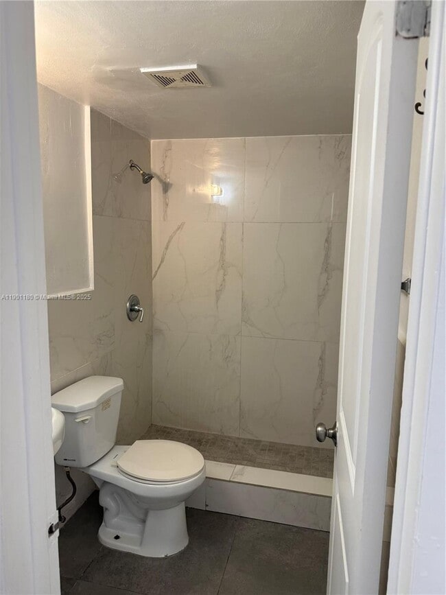 Building Photo - 1001 NW 45th Ave