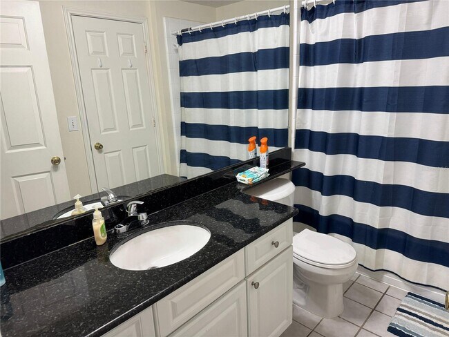 Building Photo - 14316 Fredricksburg Dr