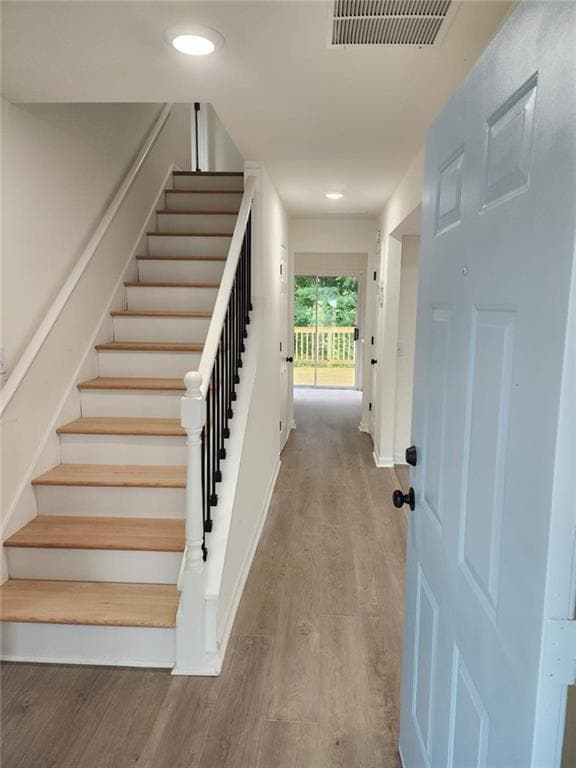 Building Photo - 118 Jade Ln