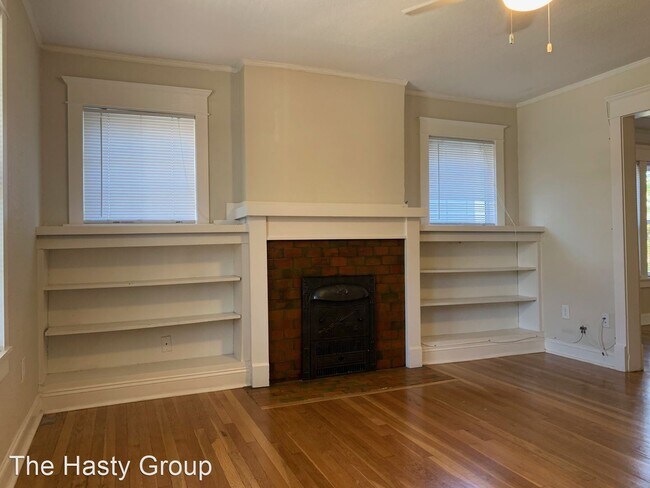 Building Photo - 2 br, 1 bath House - 3241 Gillham Rd - Unit 1