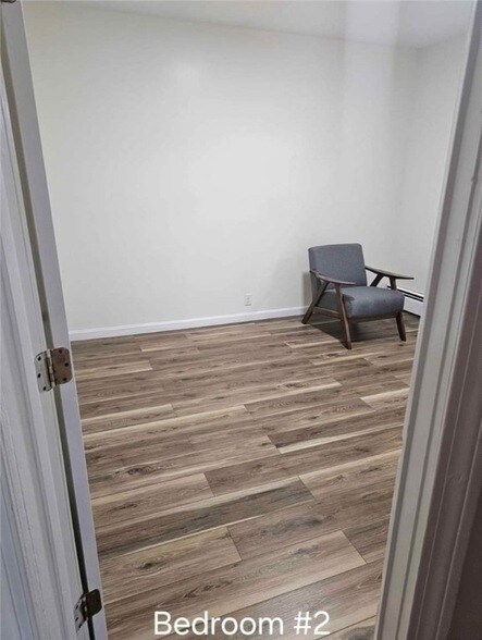 Building Photo - 37 Richelieu St