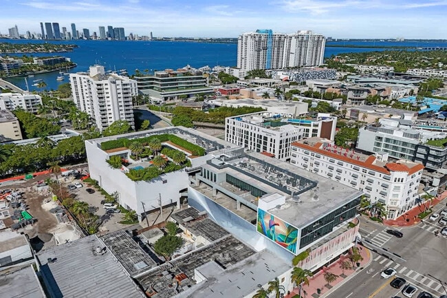 Building Photo - 1220 17th St