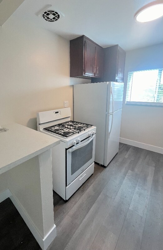 Building Photo - 2115 Placentia Ave