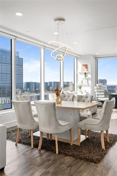 Building Photo - 3338 Peachtree Rd