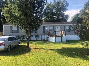 Building Photo - Updated 3/2 Double Mobile Home in Crawford...