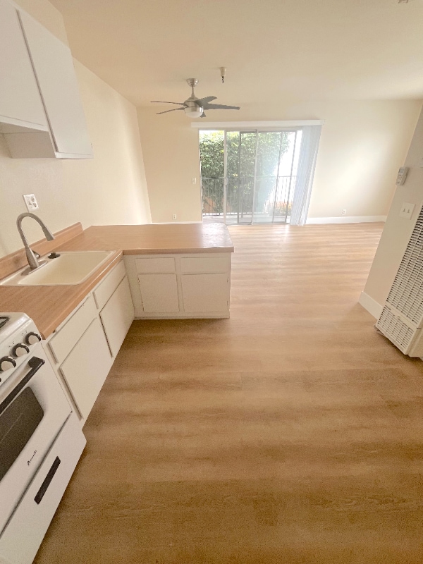 Building Photo - 147 Avenida Serra