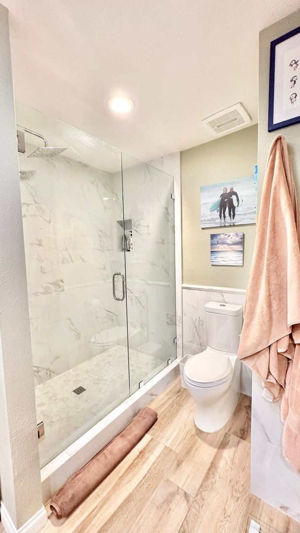 Building Photo - Beautifully Upgraded Single Story in the P...