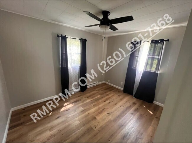 Building Photo - 4414 Oliver St