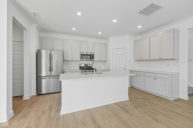 Building Photo - 15395 Alperton Rd