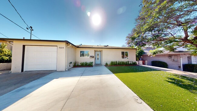 Primary Photo - 5 Rooms (4BR + Den)