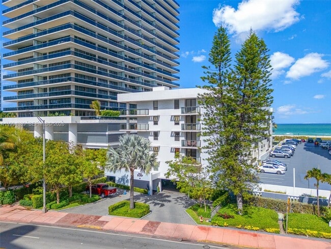 Building Photo - 5845 Collins Ave