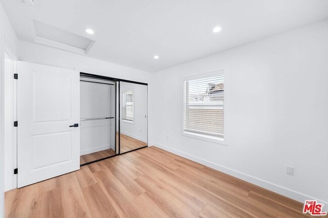 Building Photo - 1258 Mariposa St