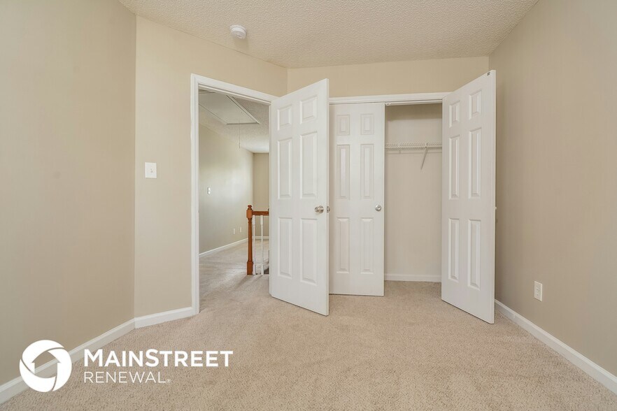 Building Photo - 128 Heritage Dr