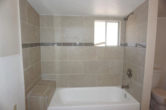 Building Photo - Pre- Leasing !