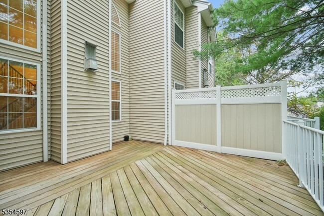 Building Photo - 38 Musket Dr