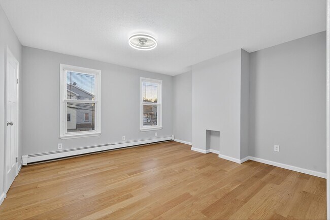 Building Photo - 98 Clendenny Ave
