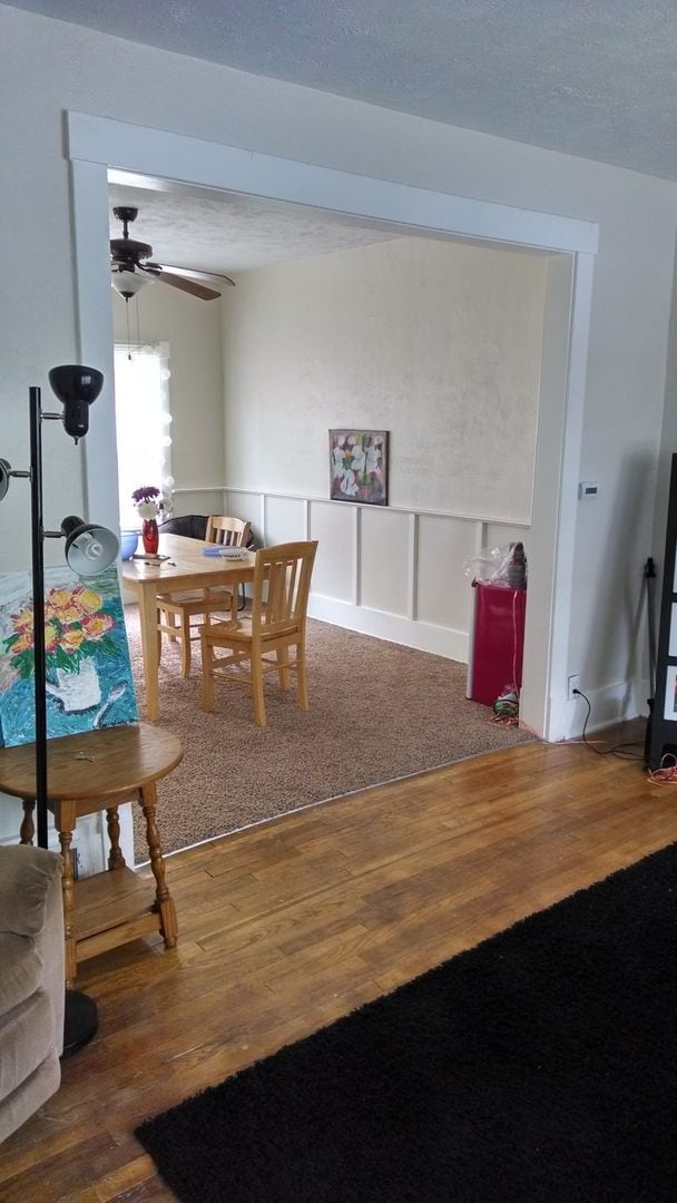 Building Photo - For Rent 4 Bedroom 1 Bath Field Club Row H...