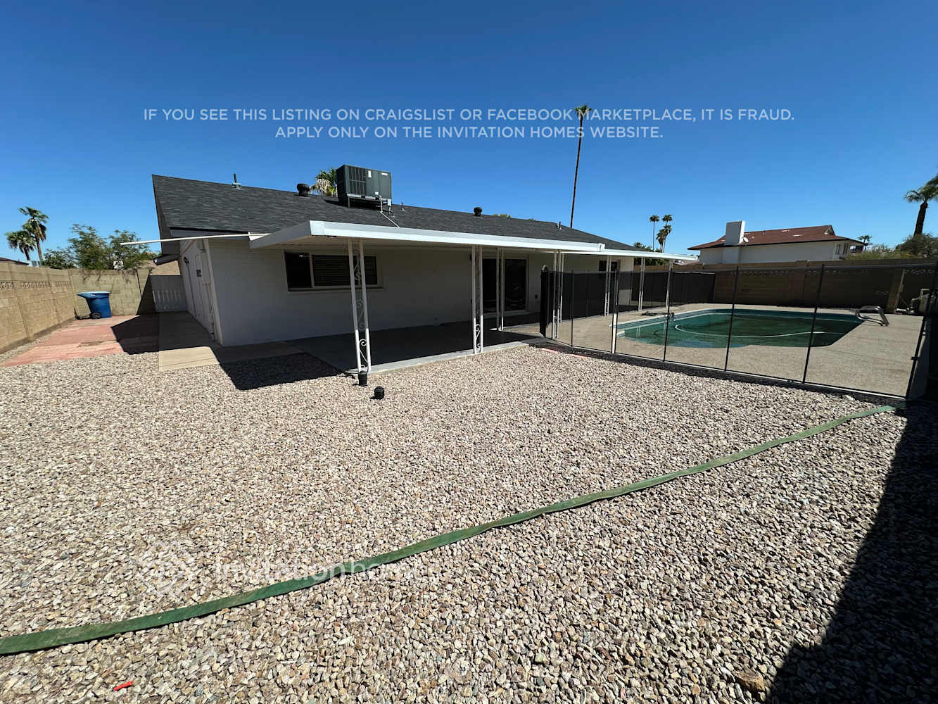 Building Photo - 1335 E Hermosa Dr