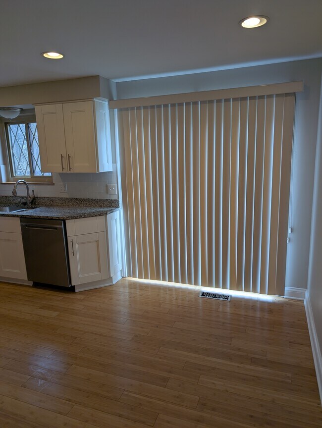 Building Photo - 4853 Berry Hill Ct