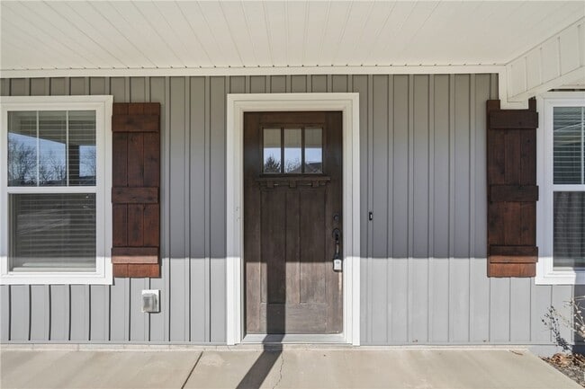 Building Photo - 14 Drew Ln