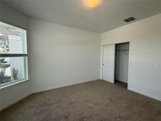 Building Photo - 3915 Big Sky Dr