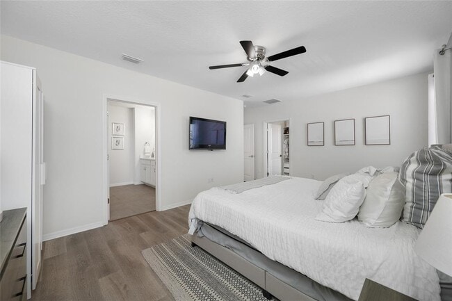 Building Photo - 16826 Secret Meadow Dr