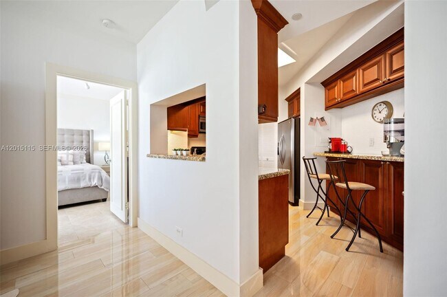 Building Photo - 888 Brickell Key Dr