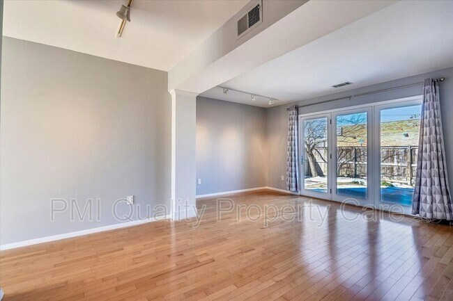 Building Photo - 3125 17th St S