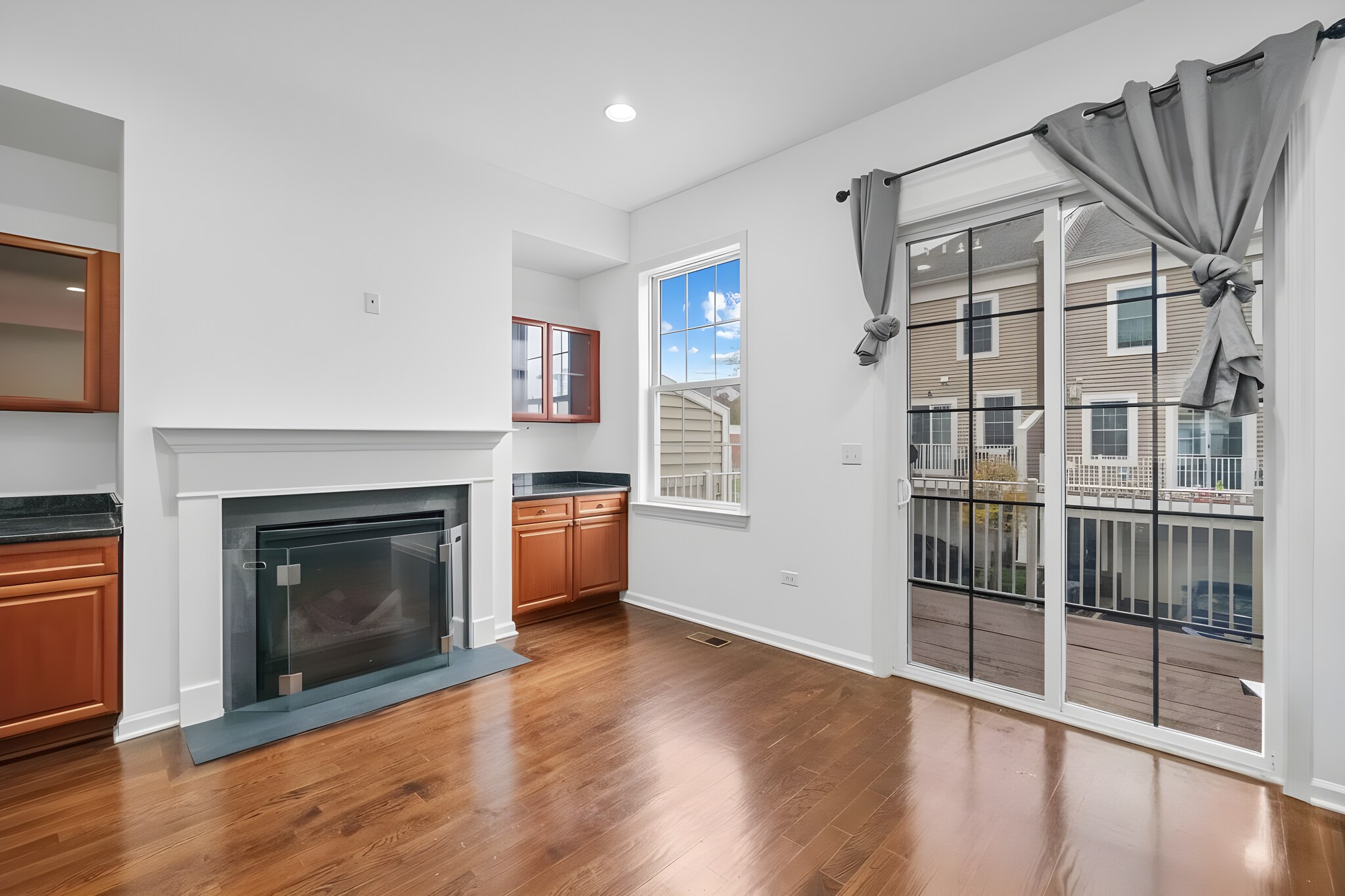 Building Photo - 205 Roosevelt Dr