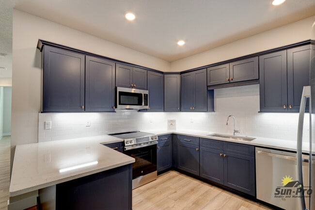 Building Photo - 3046 Isles Wy