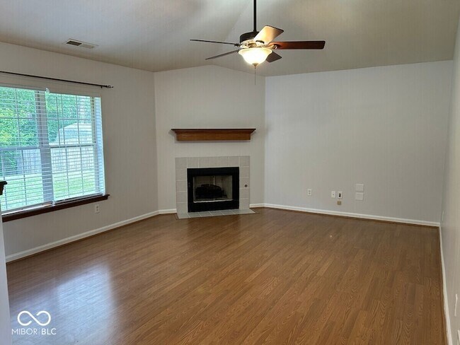 Building Photo - 6438 Thistle Bend