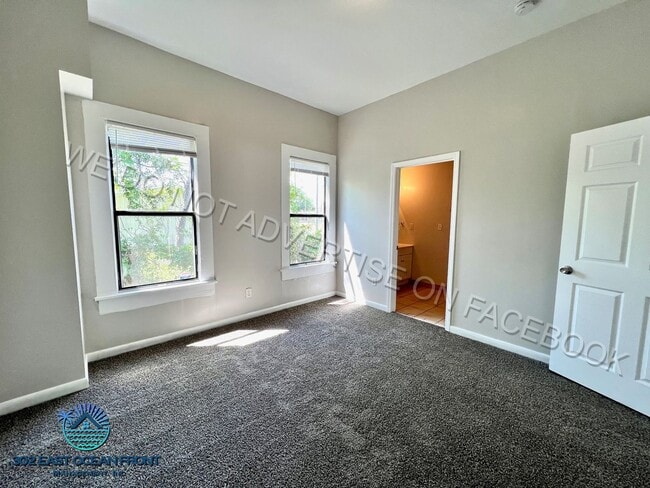 Building Photo - 4 Bedroom Home Ready to Rent!