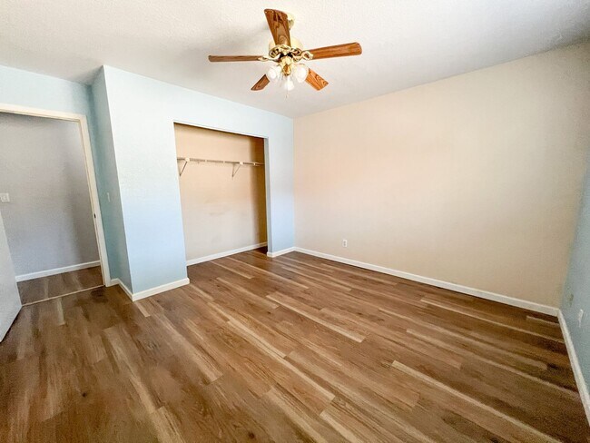 Building Photo - HOUSE - COTTONWOOD
