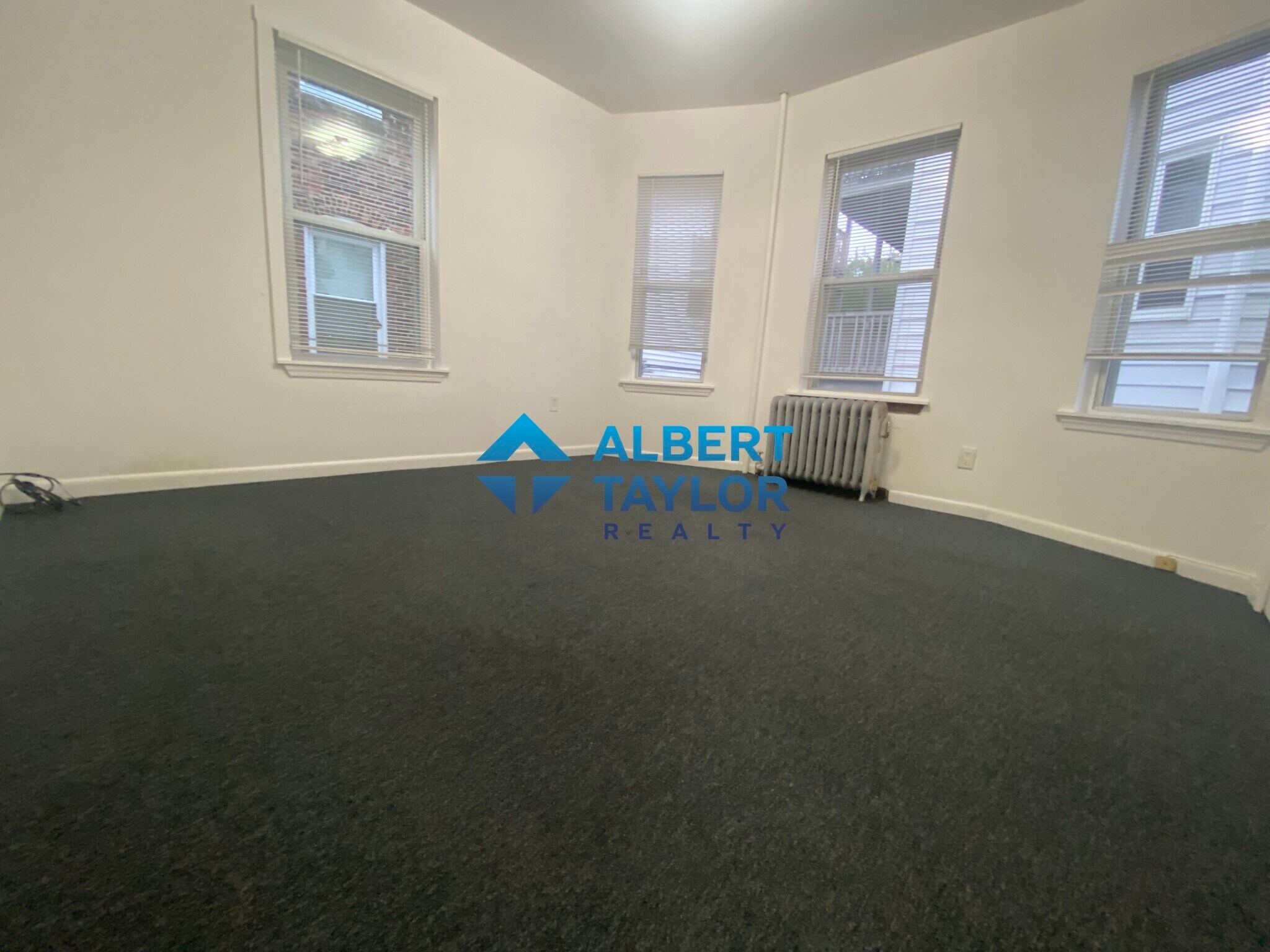 Building Photo - 10 Parker Hill Ave