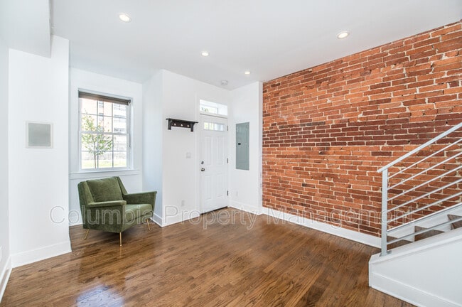 Building Photo - 1008 W St NW