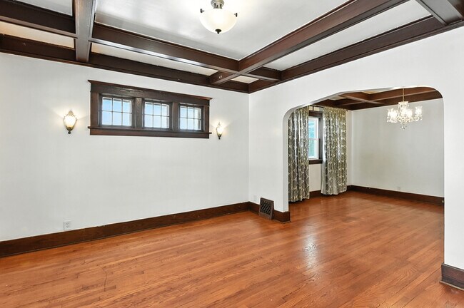 Building Photo - 2965 Harris Street