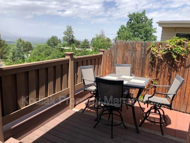 Building Photo - 3397 Eastwood Dr