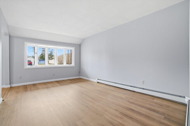 Building Photo - 14 Plummer Rd