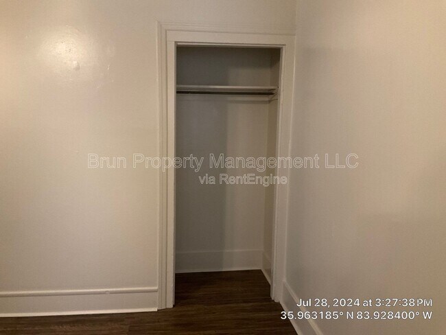 Building Photo - 203 Twelfth St