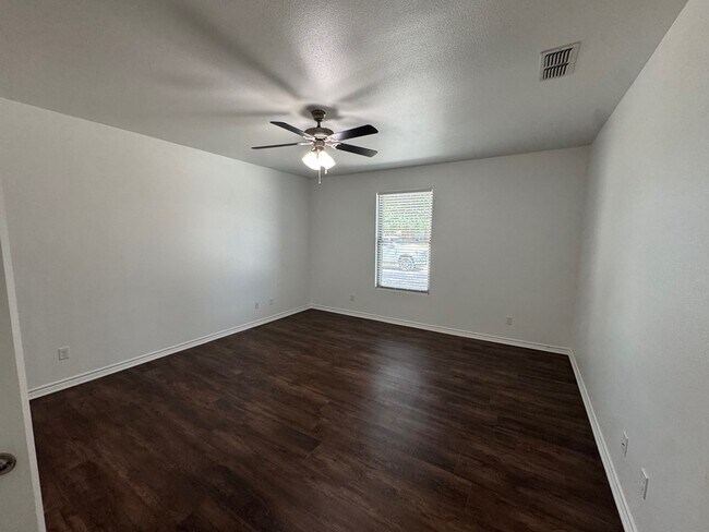 Building Photo - 7309 Bellini St