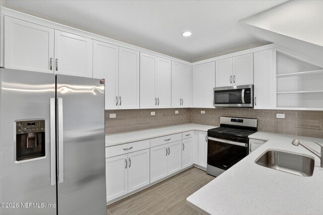 Building Photo - 698 Cherry Elm Dr
