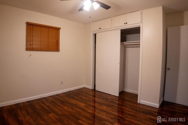 Building Photo - 55 W Iselin Pkwy