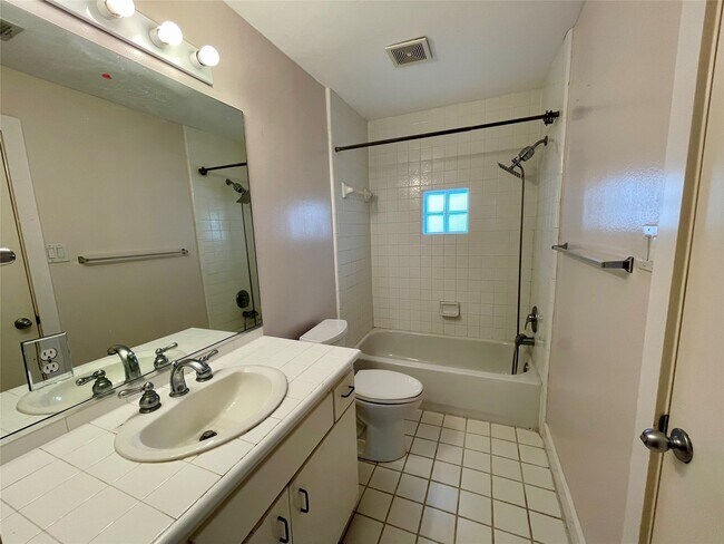 Building Photo - 5901 Fairdale Ln