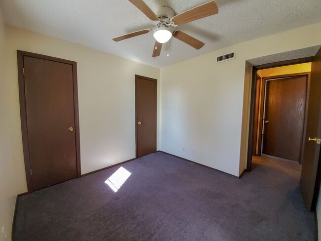 Building Photo - 3 Bed brick home in Tecumseh